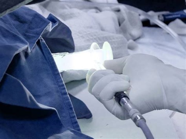 How much do gastroenterologists charge?