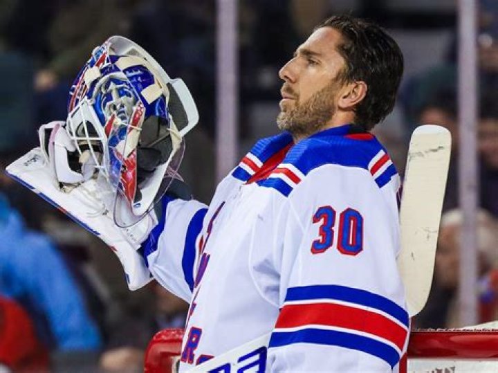 How old is lundqvist?
