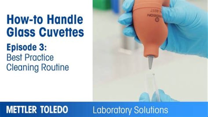 How to clean cd cuvette?