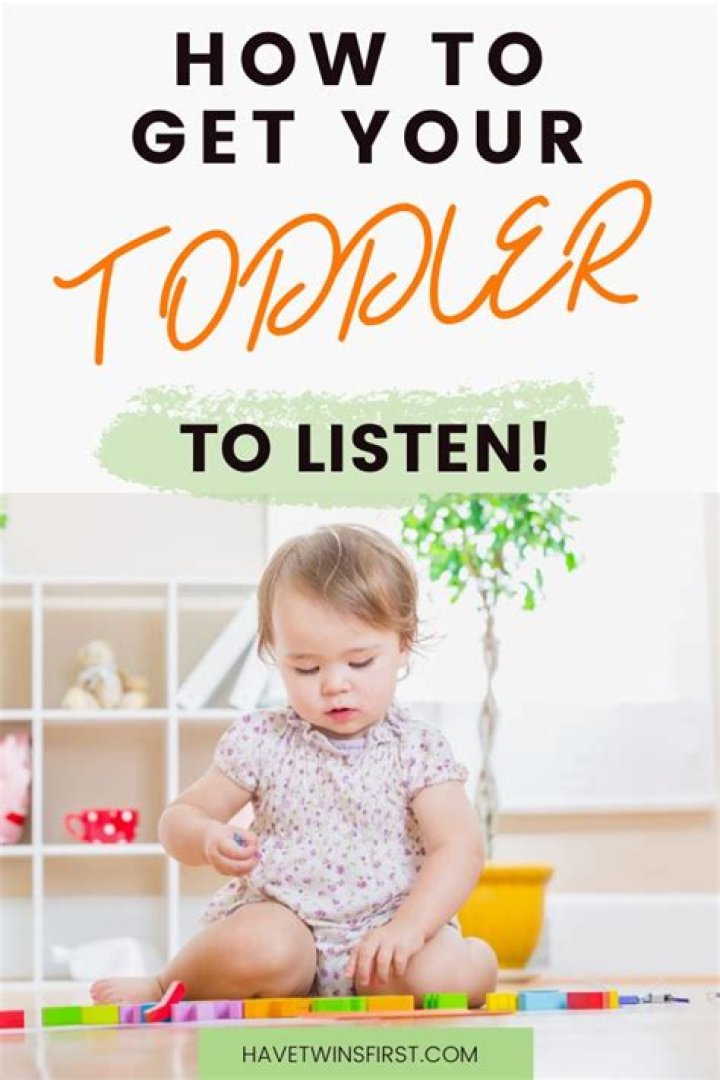 How to get toddler to say their name?