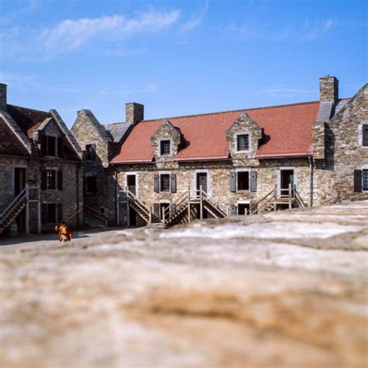 How was fort ticonderoga captured?