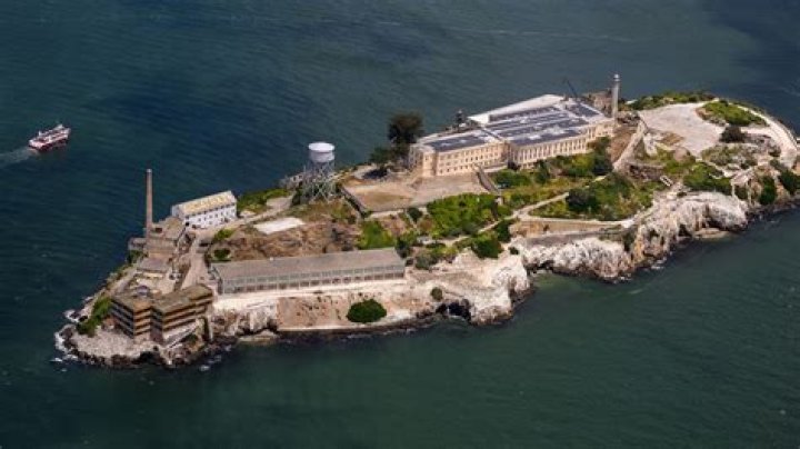 Is alcatraz still a prison?