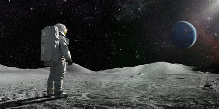 Is astronaut a scientist?