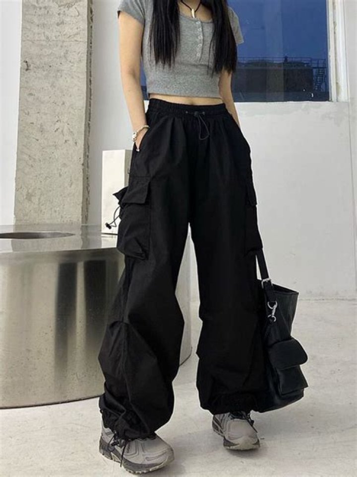 Is baggy clothes coming back 2020?