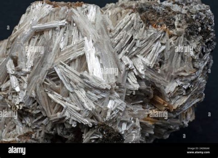 Is cerussite a carbonate ore?