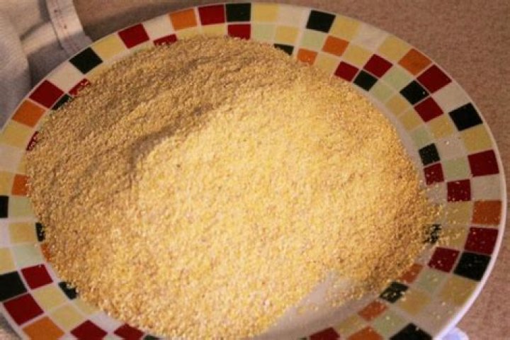 Is cornmeal the same as polenta?