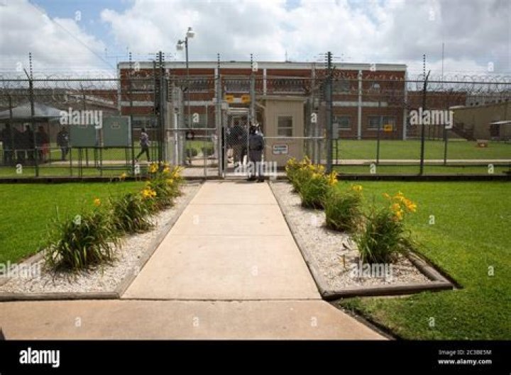 Is darrington a maximum security prison?