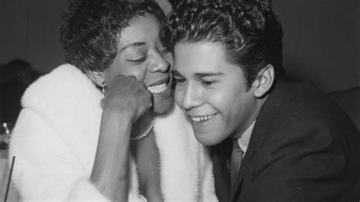 Is dinah washington still alive?