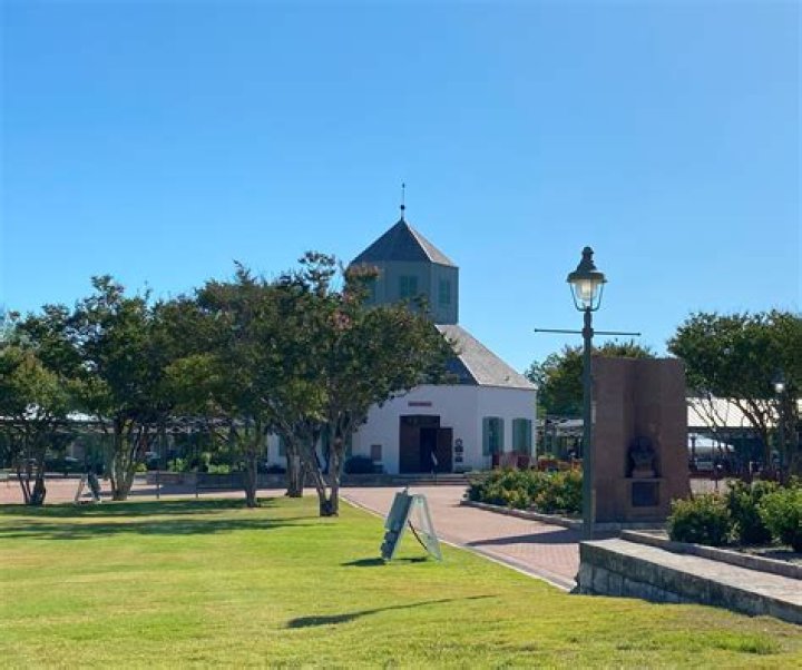 Is fredericksburg tx worth visiting?