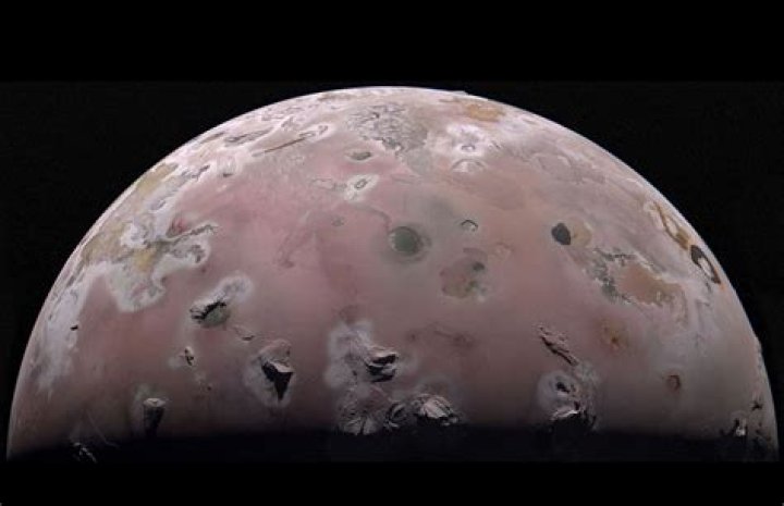 Is jupiter's moon io habitable?
