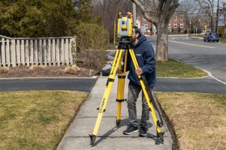 Is land surveying a good career?