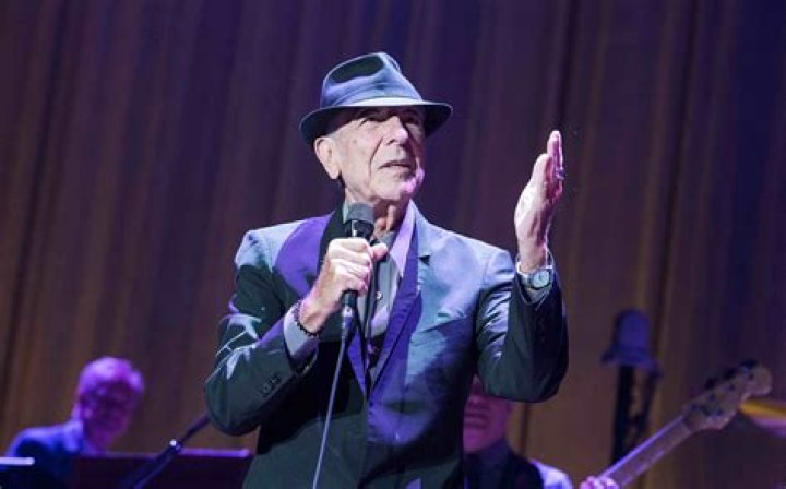 Is leonard cohen still alive?