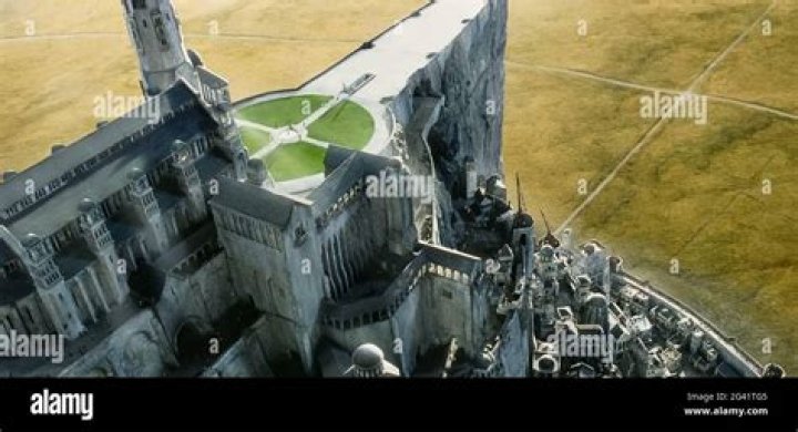 Is minas tirith in gondor?