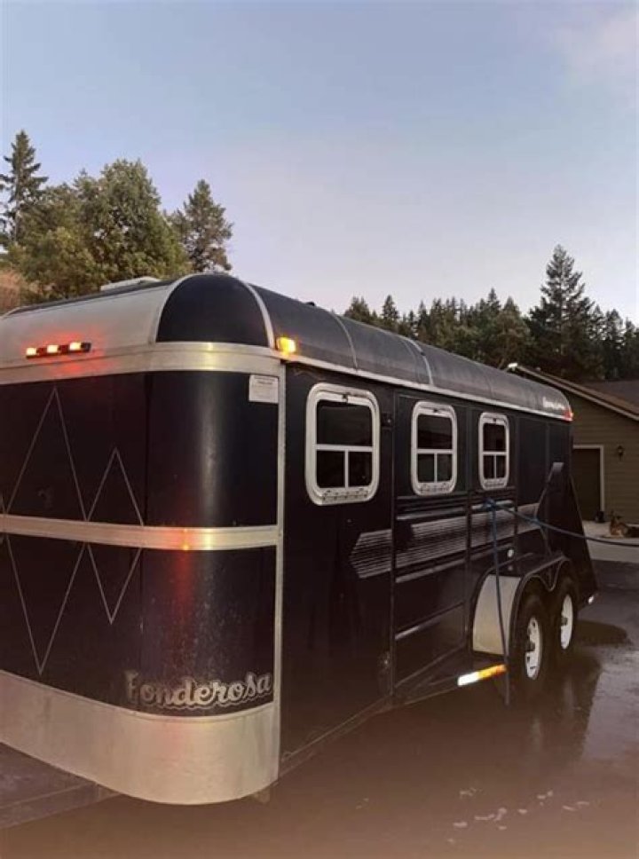 Is ponderosa trailers still in business?