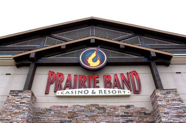 Is prairie band casino open?