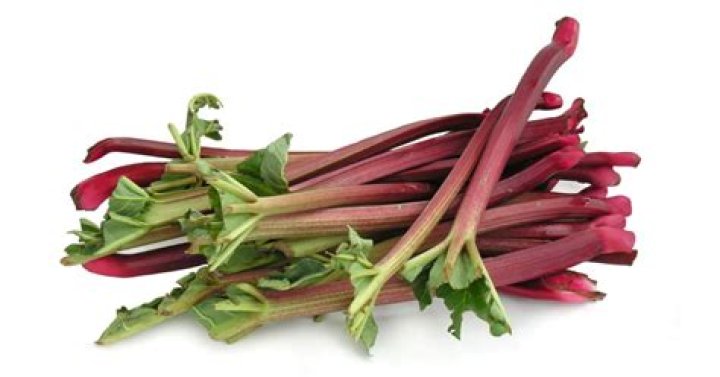Is rhubarb poisonous if it freezes?