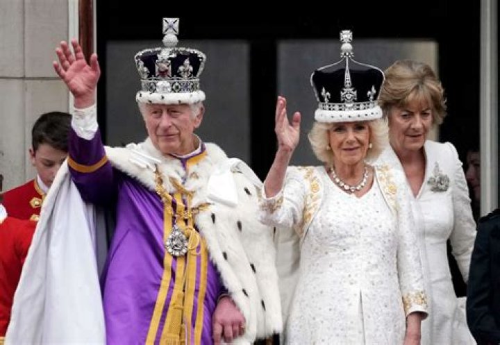 Is the queen a great granddaughter of queen victoria?