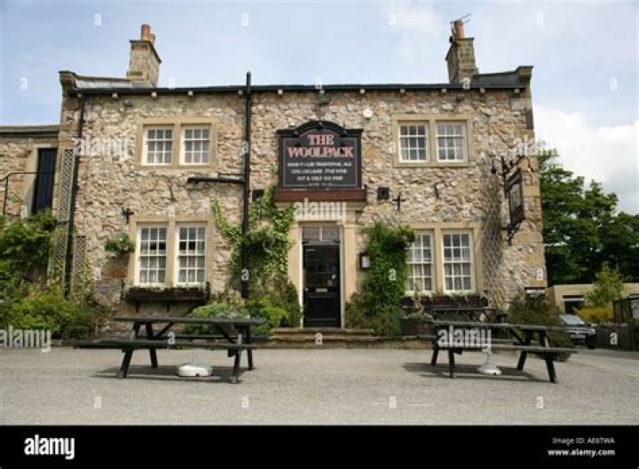 Is the woolpack in emmerdale a real pub?