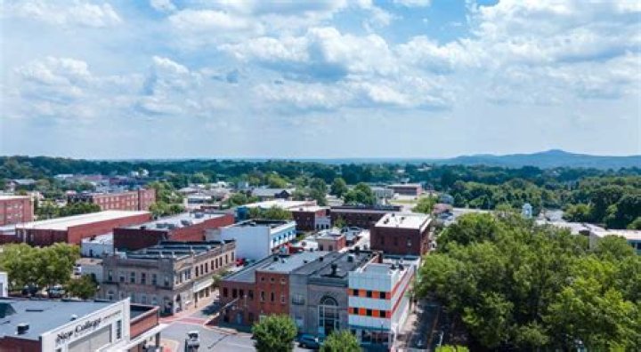 Is yalding a nice place to live?
