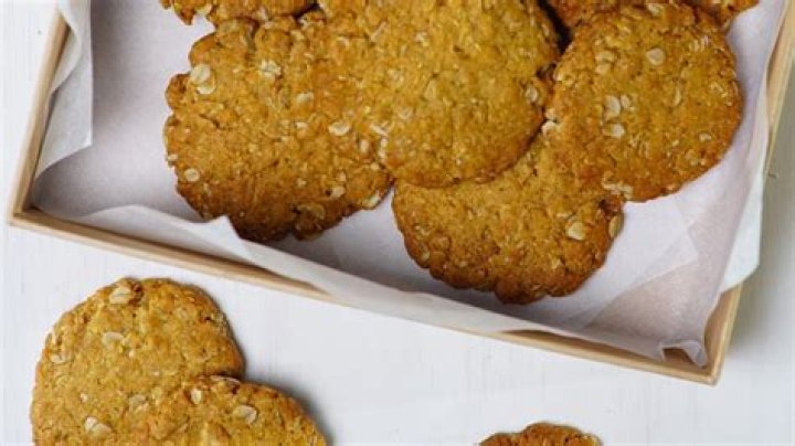 Should anzac biscuits be crunchy or chewy?
