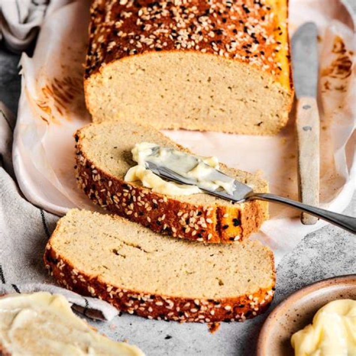 Should deer eat bread?