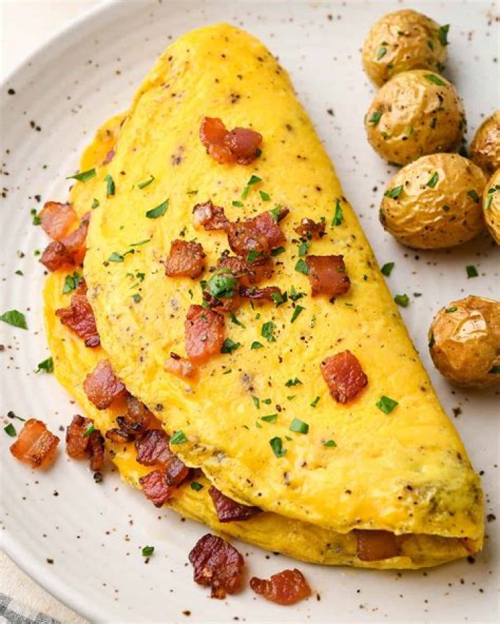 Should omelettes be brown?