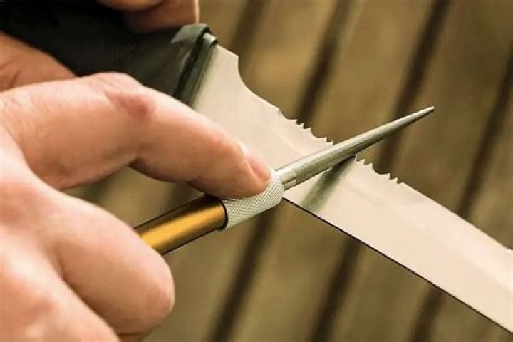 Should you sharpen serrated knives?