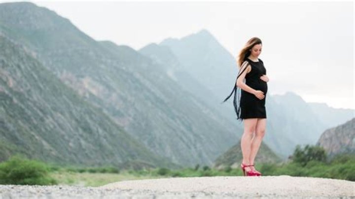 Should you wear high heels when pregnant?