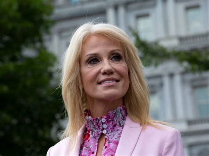 Was kellyanne conway on american idol?