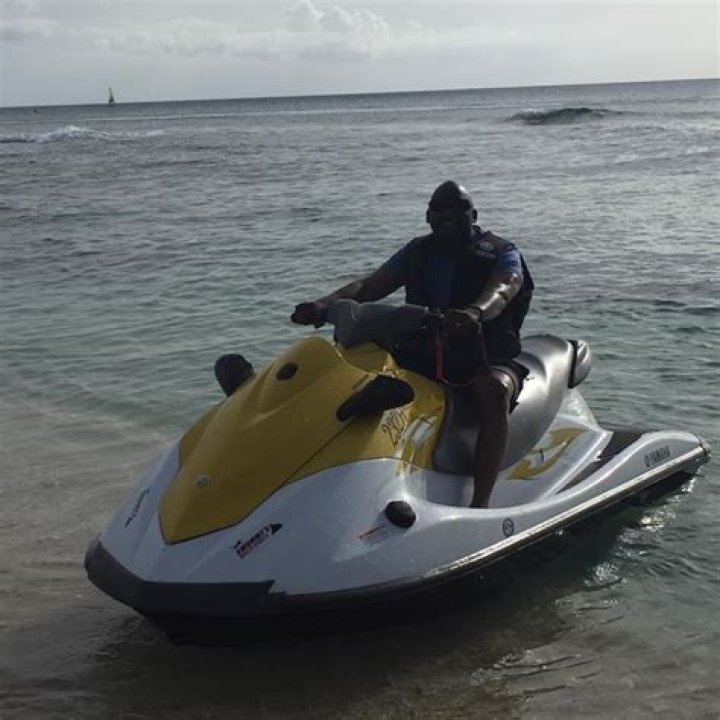 Was randy moss on the raiders?