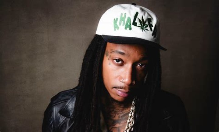 Was wiz khalifa's dad in the military?