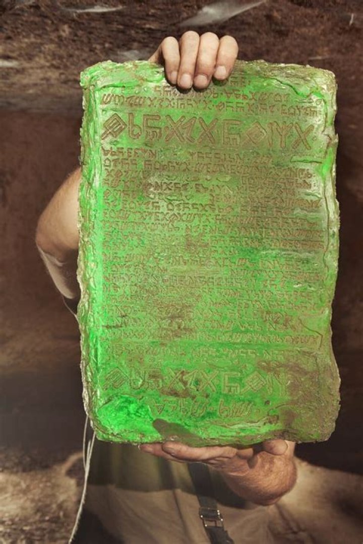 Were the emerald tablets ever found?