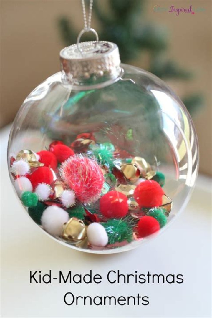 What are baubles made of?
