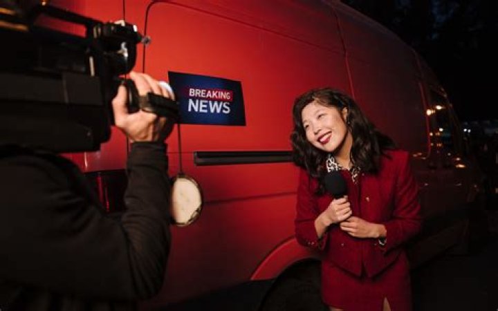 What are news bureaux?