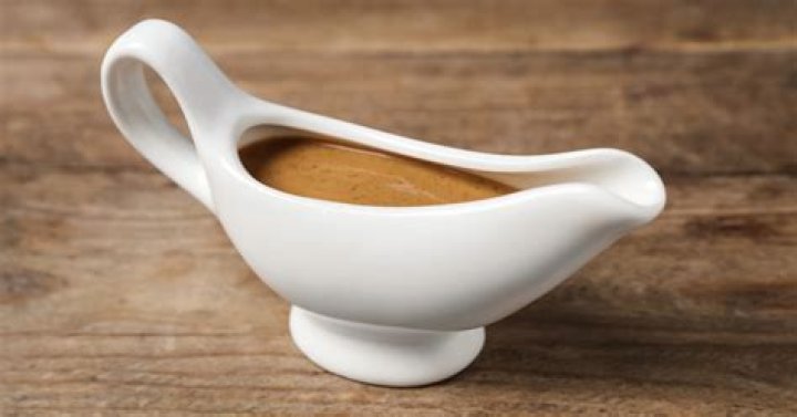 What are sauce boat used for?