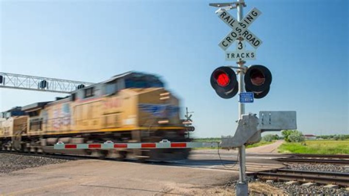 What does a railroad yardmaster do?