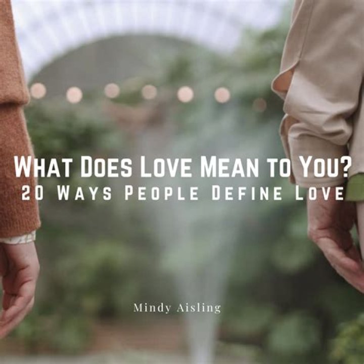 What does love-in-idleness symbolize?