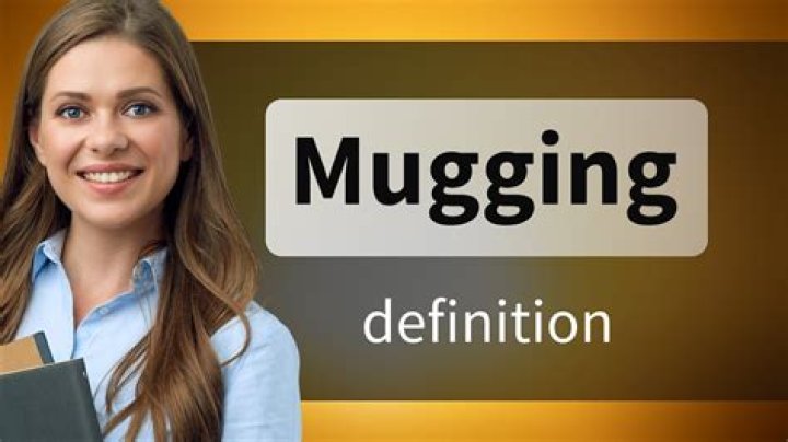 What does mugging me off mean?