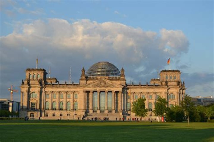 What does reichstag mean in german?