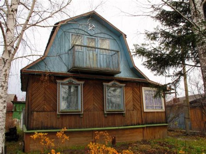 What is a dacha in ukraine?
