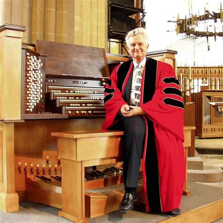 What is an organist?