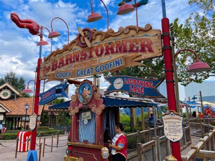 What is barnstormer at disney world?