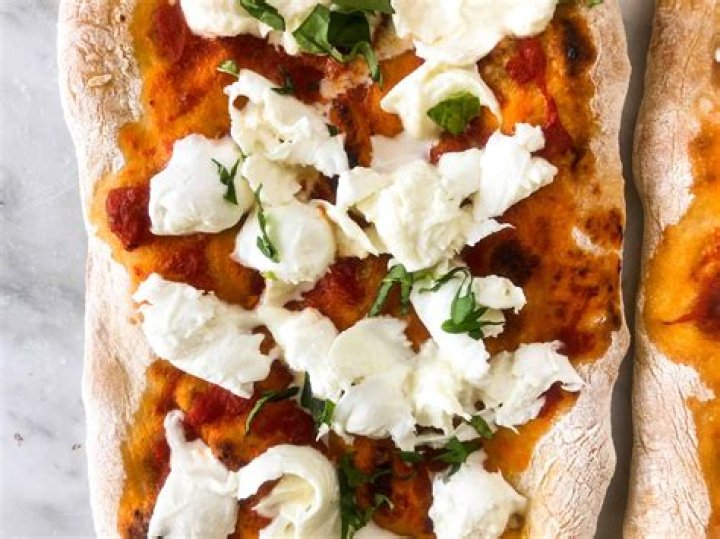 What is pinza pizza?