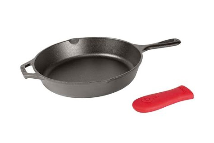 What is the best oil to reseason cast iron?