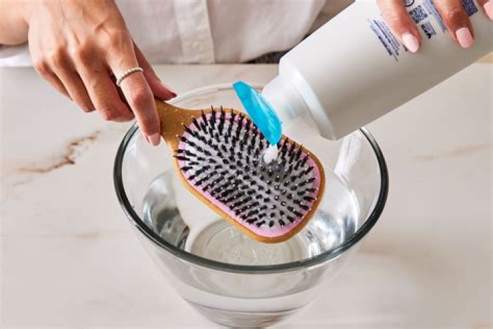 What to use to clean your hairbrushes?