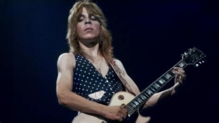 What was randy rhoads favorite guitar?