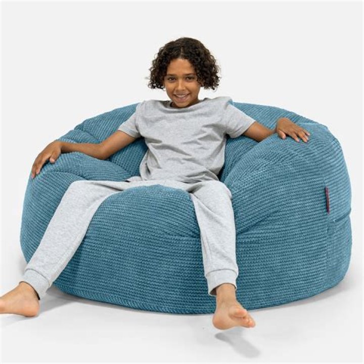 Whats a pouf slang?