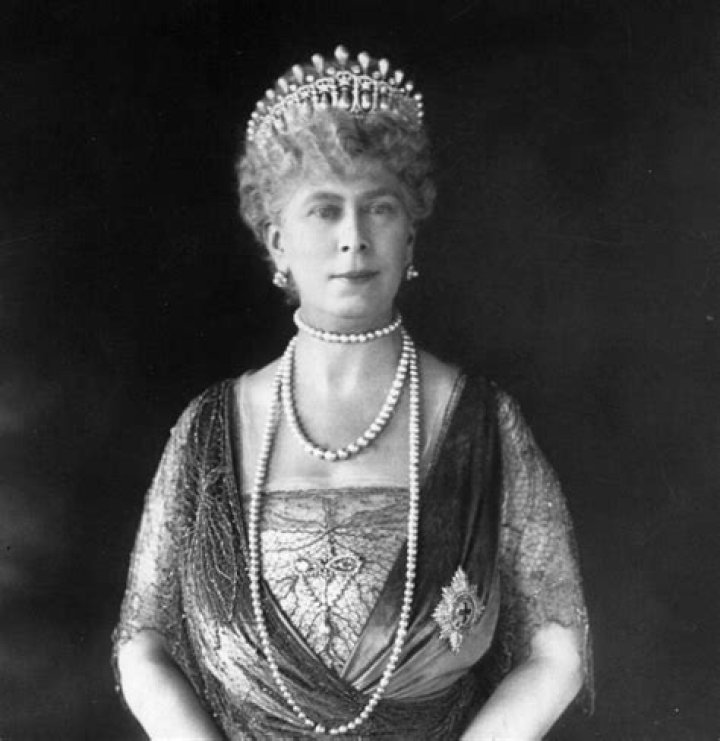 Whats a queen mother?