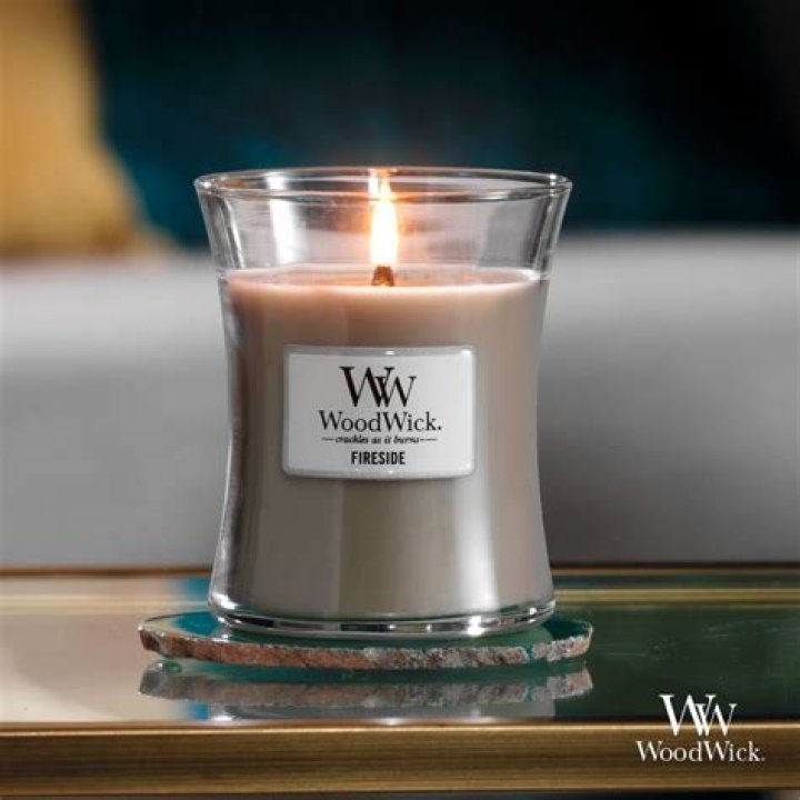 Whats a woodwick candle?