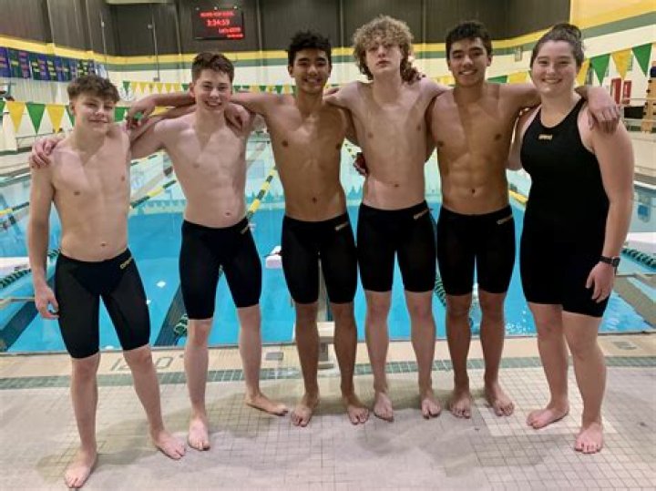 When can you swim with swimmer's ear?